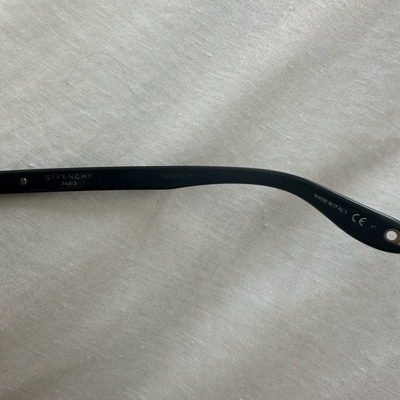 Givenchy Sunglasses - Picture 4 of 5